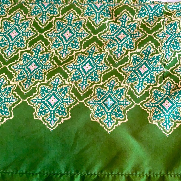 Ombre silk border printed wrap skirt with beading - Picture 4 of 10